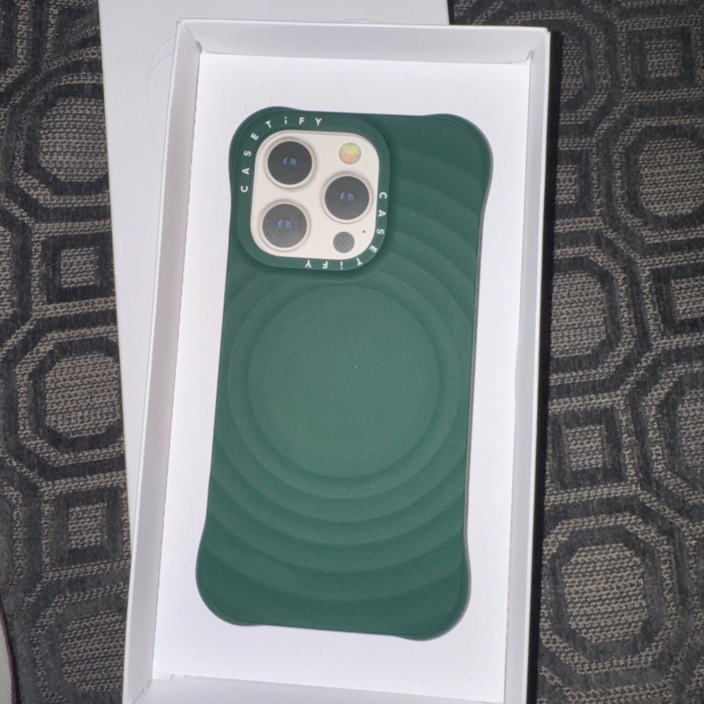 Casetify Ripple 15 Pro Case